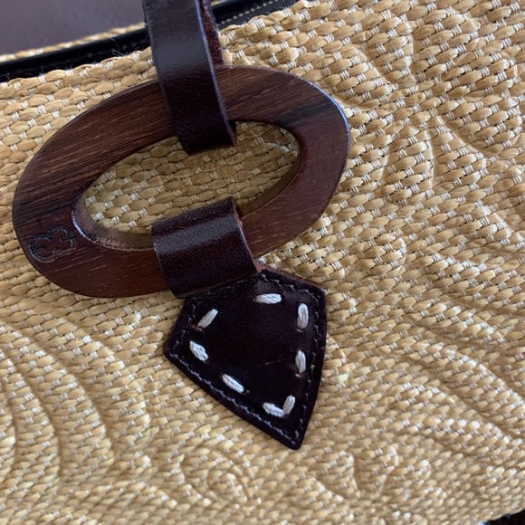 👏host pick 👏 Rare Escada “Exotics” handbag - Picture 8 of 12